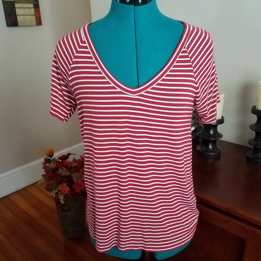 American Eagle Soft & Sexy V-Neck Striped T-Shirt Women's XS to S